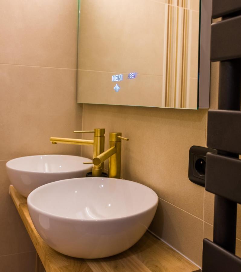 Nice Vieille Ville Appartement Neuf Et Cosy, Deux Chambres, 6 Couchages المظهر الخارجي الصورة
